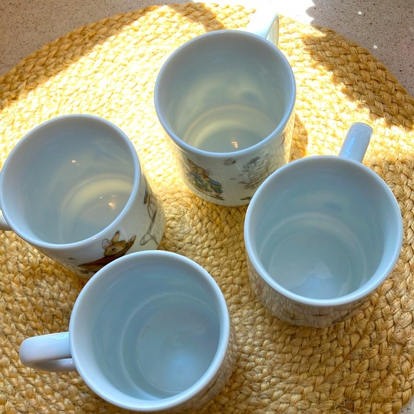 (4) Beatrix Potter Peter Rabbit Mugs - Picture 2 of 16